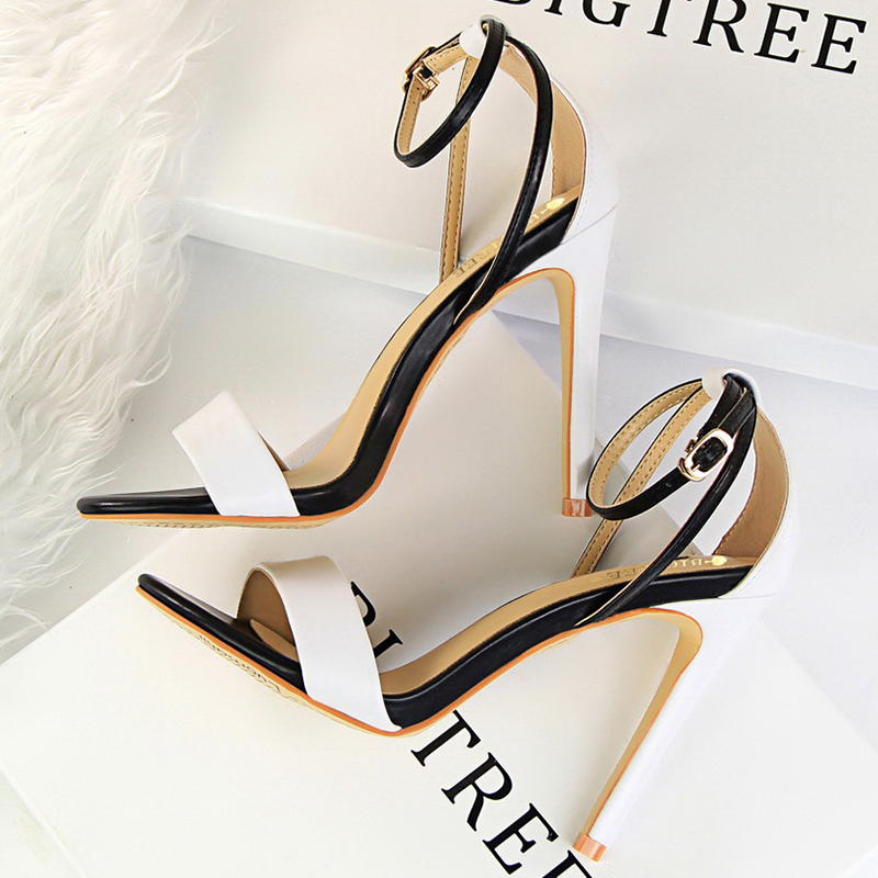 Women'S Fashion Q - Mulheres preto-branco conciso couro 11cm sandálias