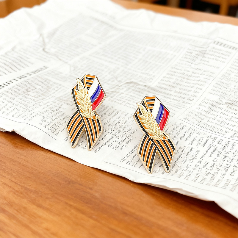 Broche de Corsage com Bandeira - Women Fashion History avaliação e preço
